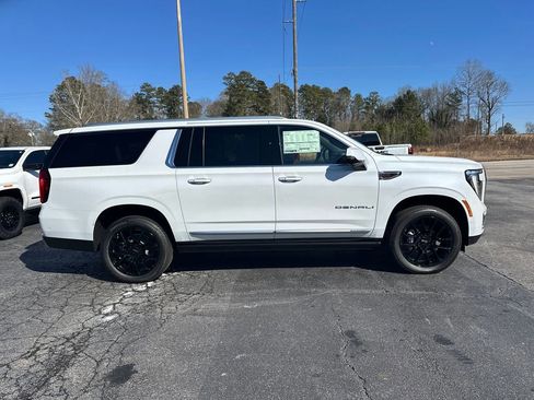New 2026 GMC Yukon XL Denali w/ Sun & Power Step Package image 5