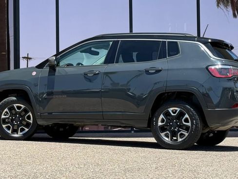 Used 2018 Jeep Compass Trailhawk w/ Navigation Group AWD/4WD image 6