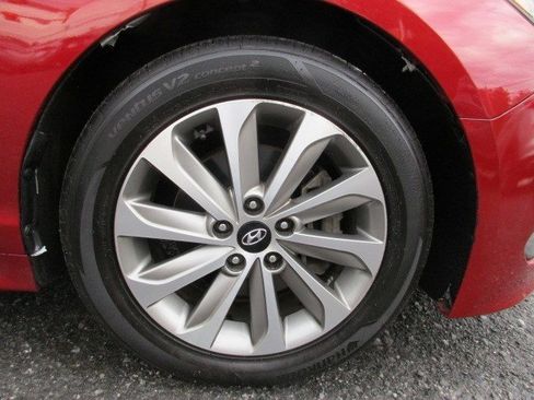Used 2015 Hyundai Sonata Sport FWD image 11