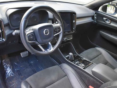 Used 2019 Volvo XC40 T5 R-Design AWD/4WD image 11