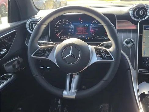 New 2025 Mercedes-Benz GLC 300 4MATIC image 6