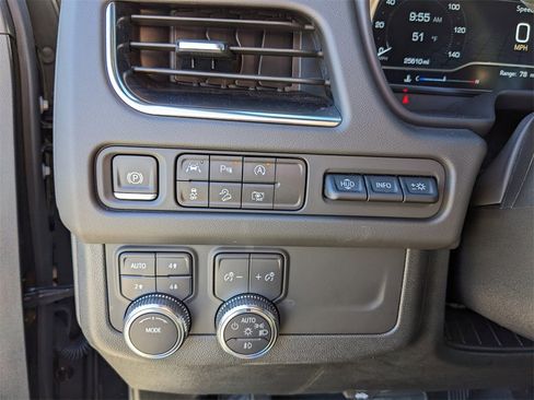 Used 2024 GMC Yukon AT4 w/ AT4 Premium Package image 28