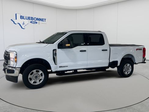 Used 2025 Ford F250 XLT w/ FX4 Off-Road Package AWD/4WD image 8