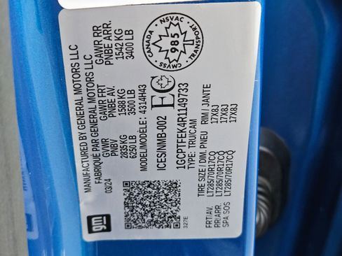 Used 2024 Chevrolet Colorado ZR2 w/ Technology Package image 48