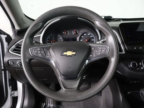 Used 2023 Chevrolet Malibu LT FWD image 34