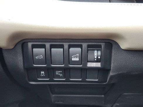 Used 2019 Subaru Ascent Touring AWD/4WD image 21