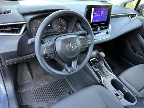 Used 2025 Toyota Corolla LE image 22