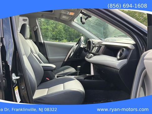 Used 2013 Toyota RAV4 Limited AWD/4WD image 19