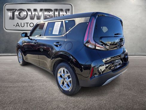 Certified 2024 Kia Soul LX w/ Option Group 015 FWD image 7