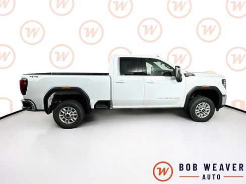 Used 2025 GMC Sierra 2500 SLE w/ SLE Value Package; AWD/4WD image 9
