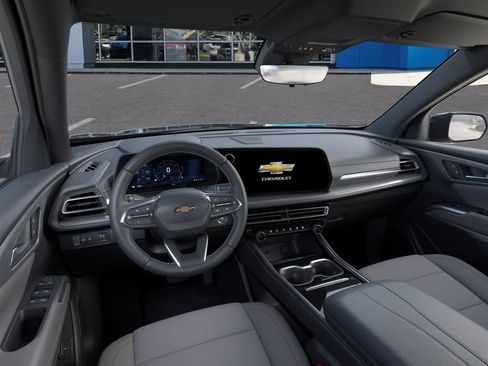 New 2026 Chevrolet Traverse LT w/ Driver Confidence Package FWD image 15