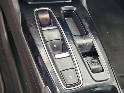 Used 2023 Chevrolet Bolt EUV Premier w/ Sun & Sound Package FWD image 23