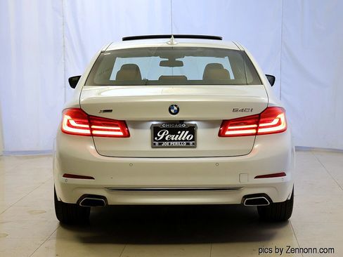 Used 2020 BMW 540i xDrive w/ Premium Package image 7