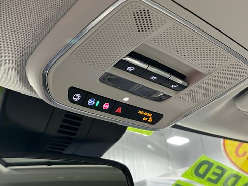 Certified 2025 Buick Enclave Avenir w/ Trailering Package, 5000 lbs. image 17