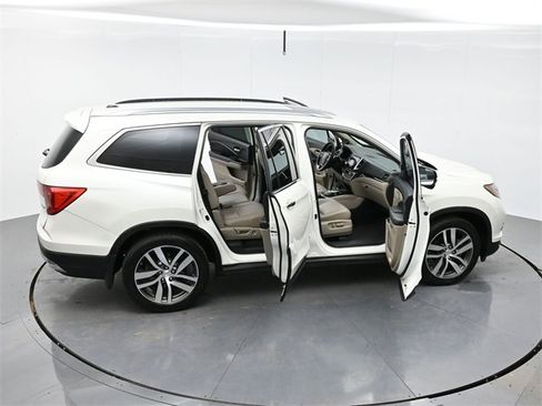 Used 2016 Honda Pilot Touring image 51