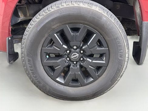 Used 2023 Nissan Frontier SV w/ Technology Package RWD image 31
