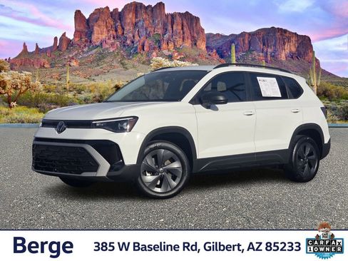 Used 2025 Volkswagen Taos S image 1