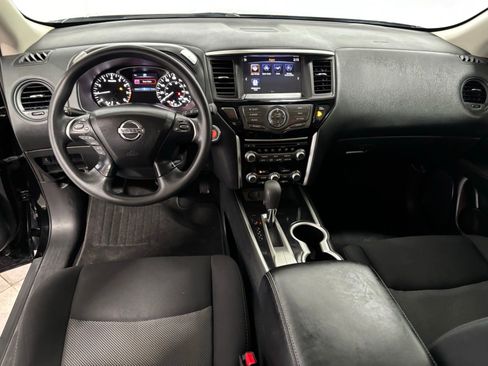 Used 2019 Nissan Pathfinder S image 20