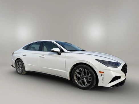 Used 2023 Hyundai Sonata SEL image 1