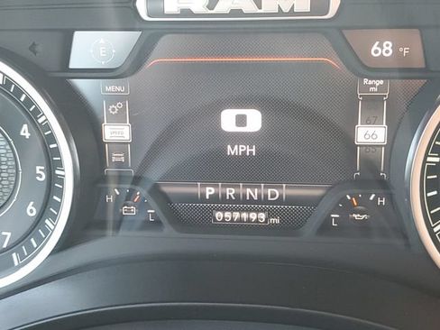 Used 2023 RAM 1500 Laramie AWD/4WD image 20