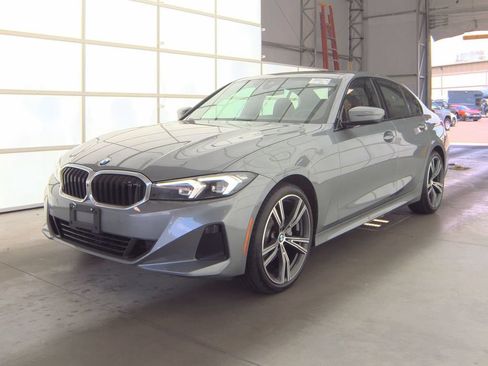 Used 2023 BMW 330i xDrive Sedan w/ Parking Assistance Package AWD/4WD image 6