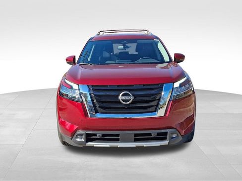 Used 2022 Nissan Pathfinder SL image 2
