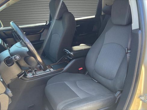 Used 2013 Chevrolet Traverse LT w/ All-Star Edition AWD/4WD image 20