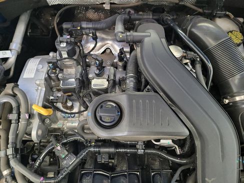 Used 2024 Volkswagen Jetta SE FWD image 30