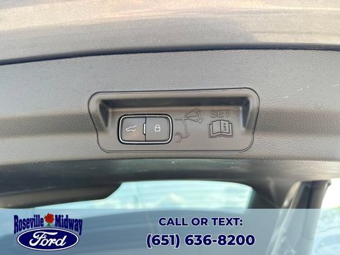 Used 2023 Ford Explorer XLT w/ Equipment Group 202A AWD/4WD image 40