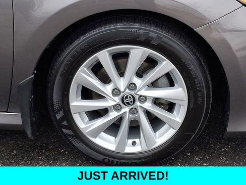 Used 2021 Toyota Camry LE w/ Convenience Package image 8