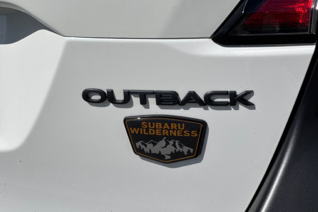 Used 2025 Subaru Outback Wilderness AWD/4WD image 26