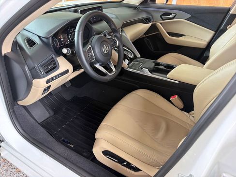 Used 2022 Acura TLX w/ Technology Package FWD image 2