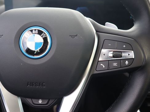 Used 2023 BMW 330e xDrive w/ Premium Package image 21