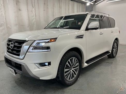 Used 2024 Nissan Armada SL AWD/4WD image 4
