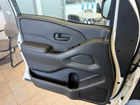 Used 2022 Nissan Frontier S w/ Technology Package RWD image 20