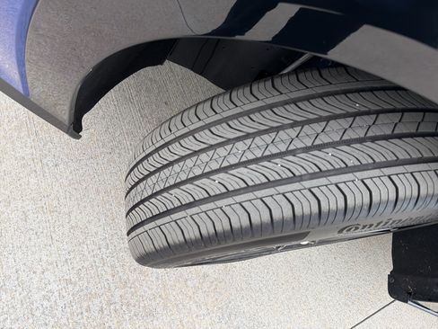 Used 2025 Acura ADX A-Spec image 12