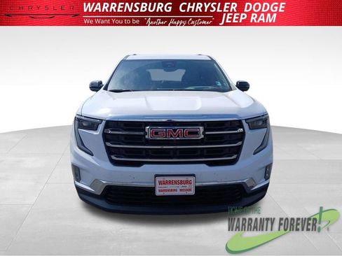 Used 2026 GMC Acadia Elevation w/ Elevation Premium Package AWD/4WD image 10