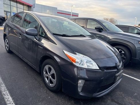 Used 2014 Toyota Prius Two image 3