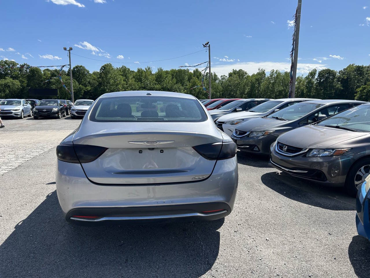 Used 2015 Chrysler 200 Limited w/ Convenience Group FWD image 5