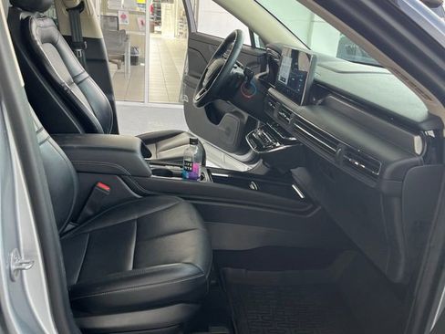 Used 2023 Lincoln Corsair Reserve FWD image 25