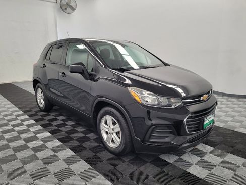 Used 2020 Chevrolet Trax LS w/ Tint and Cruise Package FWD image 13