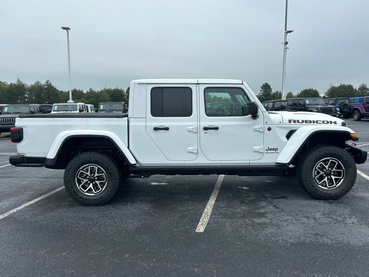 New 2027 Jeep Gladiator Rubicon AWD/4WD image 2
