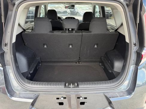 Used 2025 Kia Soul LX w/ LX Technology Package FWD image 12