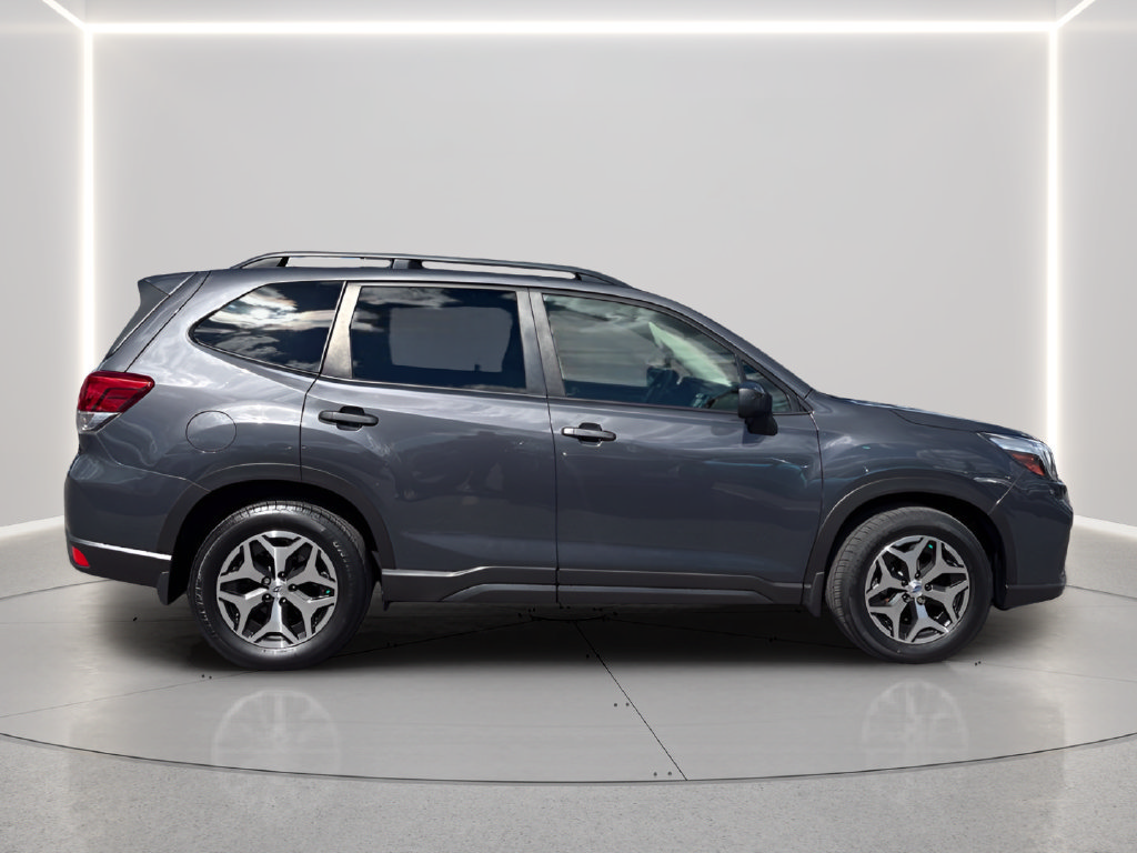 Used 2021 Subaru Forester Premium AWD/4WD image 5
