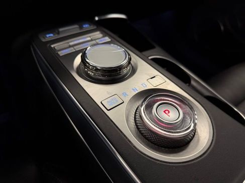 Used 2022 Genesis GV70 2.5T w/ Select Package image 19