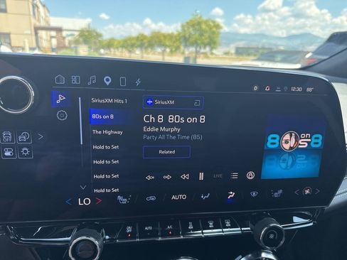 Used 2024 Chevrolet Blazer EV LT AWD/4WD image 32