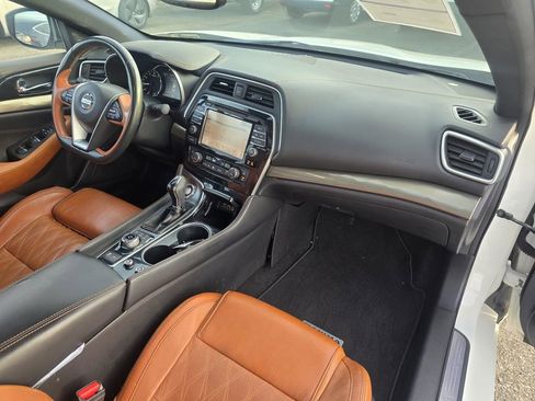 Used 2019 Nissan Maxima Platinum w/ Reserve Package image 28
