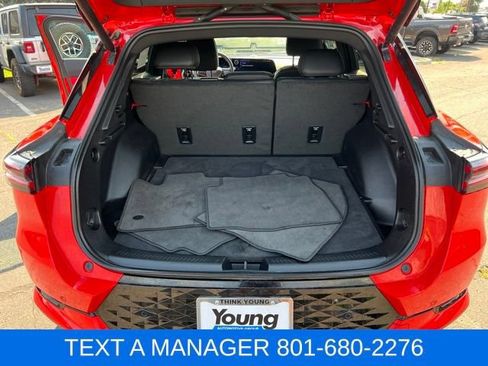 Used 2025 Chevrolet Equinox EV RS AWD/4WD image 40