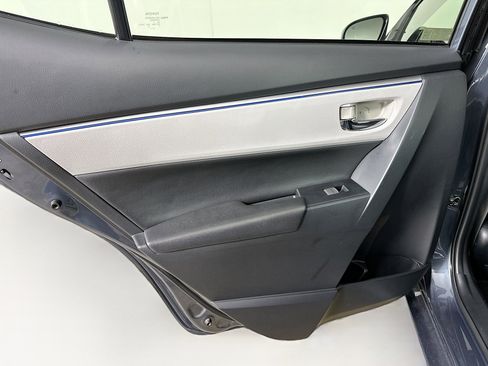 Used 2015 Toyota Corolla LE image 27