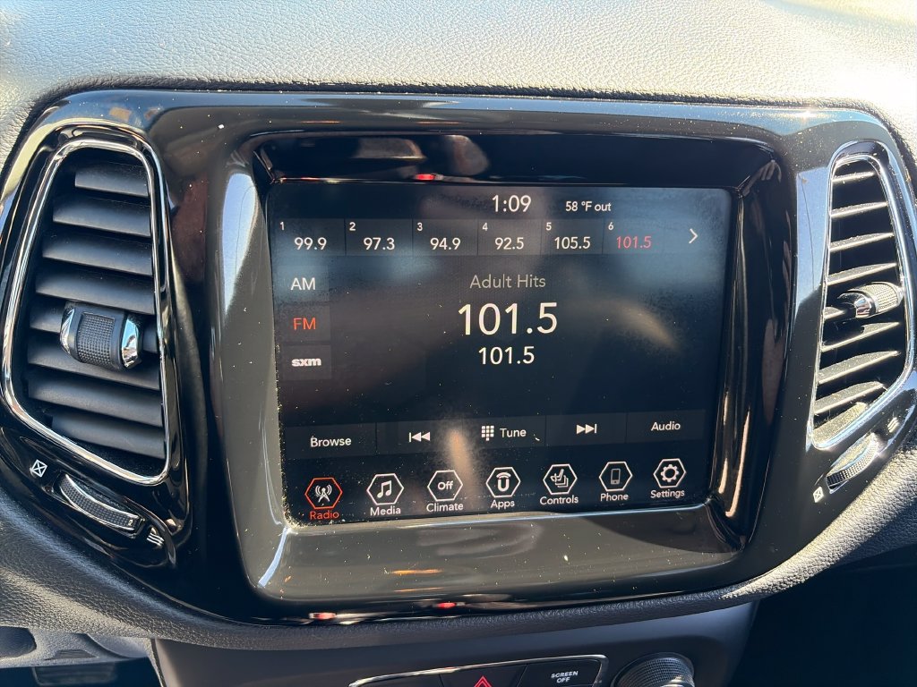 Used 2019 Jeep Compass Limited AWD/4WD image 22